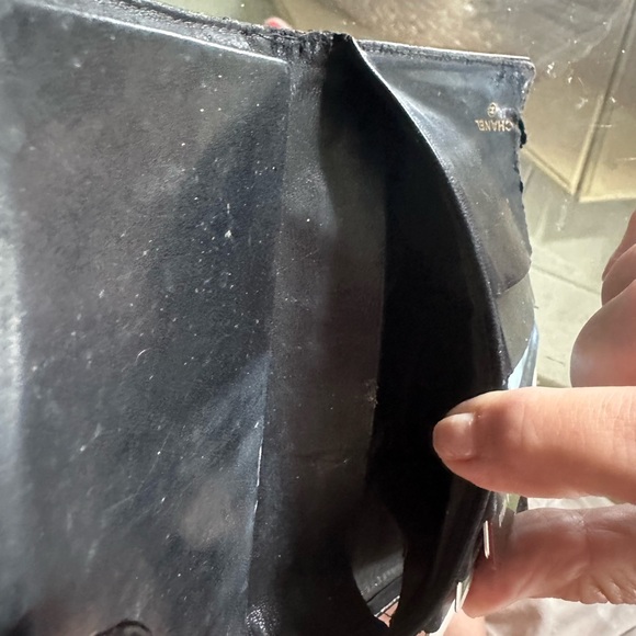 Chanel authentic Black patent leather - Picture 6 of 6